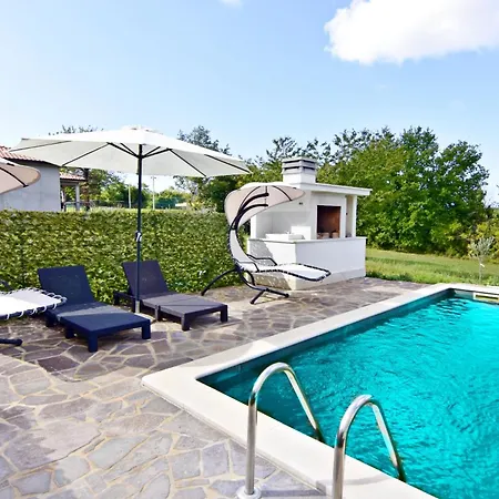 Holiday home Family Friendly House With A Swimming Pool Buroli, - 22400 Umag