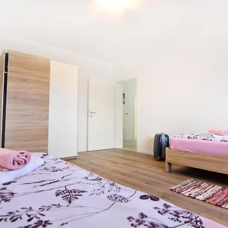 Family Friendly House With A Swimming Pool Buroli, - 22400 Holiday home Umag