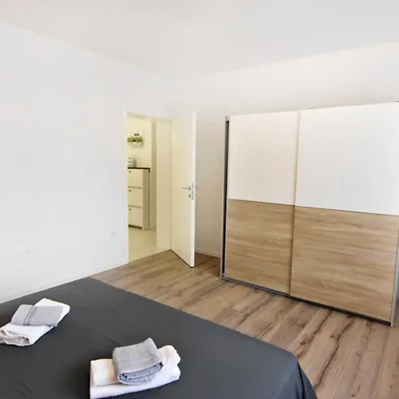 Family Friendly House With A Swimming Pool Buroli, - 22400 * Umag