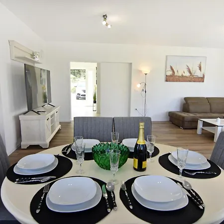 Family Friendly House With A Swimming Pool Buroli, - 22400 * Umag